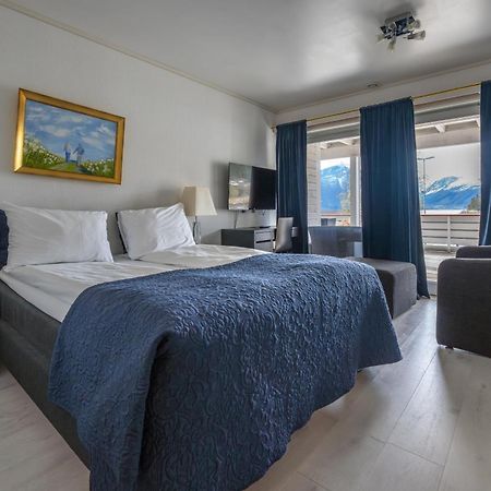 Sunde Fjord Hotel, Free And Easy Parking Solavagen ภายนอก รูปภาพ