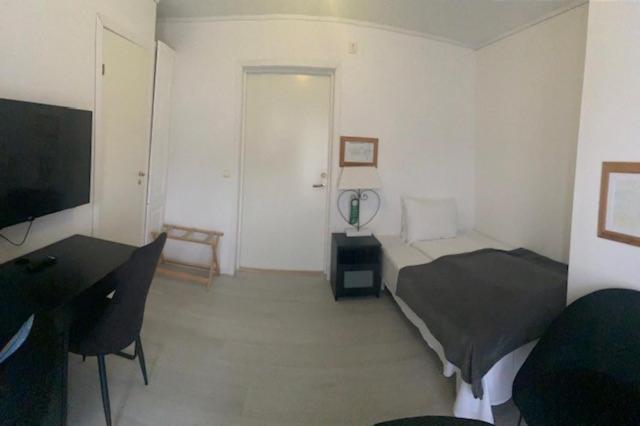 Sunde Fjord Hotel, Free And Easy Parking Solavagen ภายนอก รูปภาพ